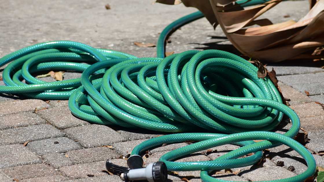 Best Hoses for Large Gardens Maximize Your Reach and Efficiency